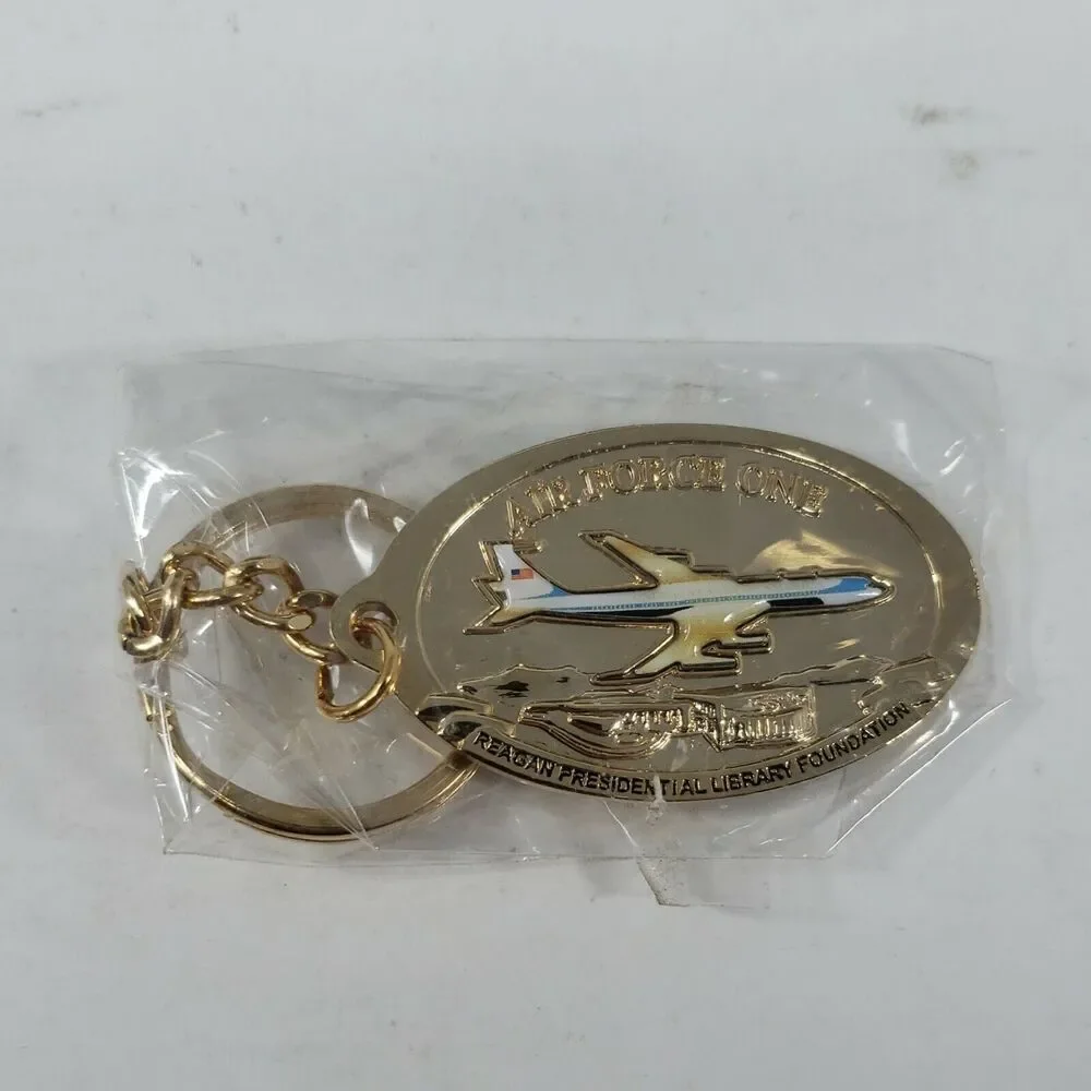 Air Force One Pavilion Grand Opening Key Chain Ronald Reagan New October 2005